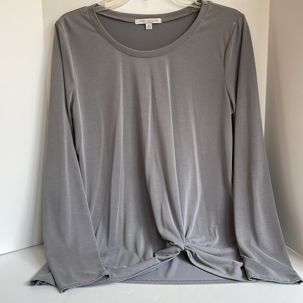 Green envelope twist front scoop neck long sleeve blouse size medium